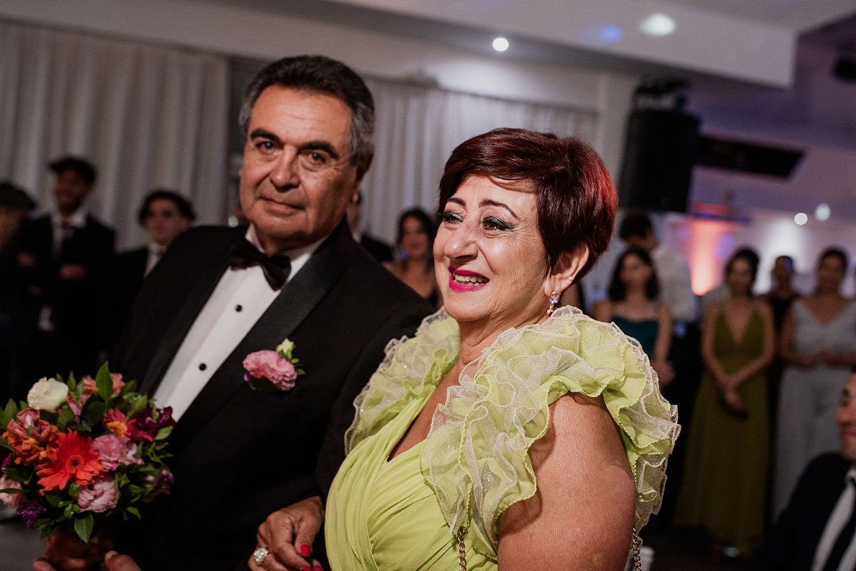 Fotos de la boda de Anita y Manu. Casamiento en Rosario. Realizadas por Bucle Fotografias. Flor Bosio y Caro Clerici.