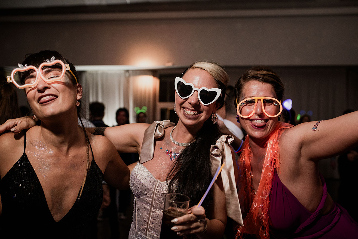 Fotos de la boda de Anita y Manu. Casamiento en Rosario. Realizadas por Bucle Fotografias. Flor Bosio y Caro Clerici.