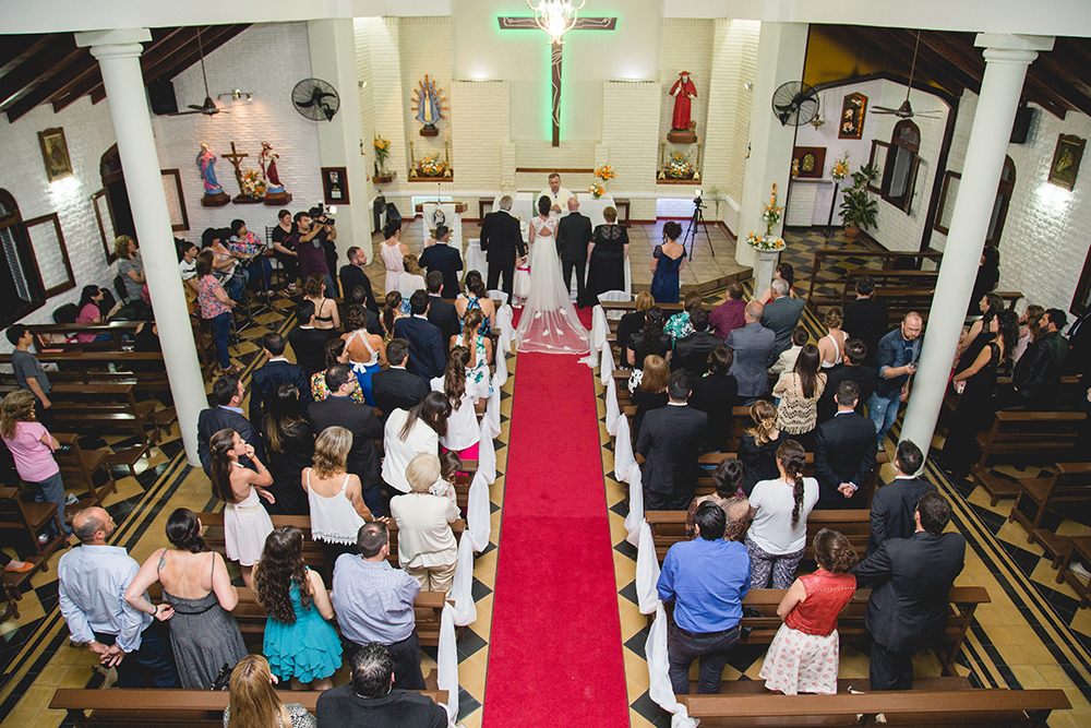 Fotos de la boda de Jime y Luis en San Jeronimo realizado por Bucle Fotografías.Fotógrafas Flor Bosio y Caro Cle.