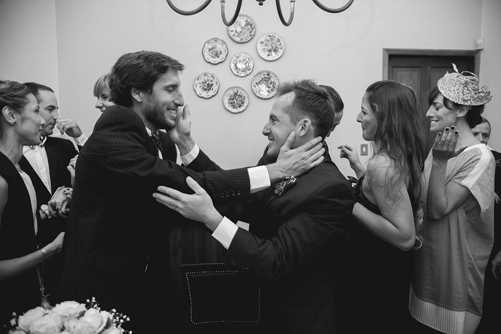 Fotos de la boda de Juano y Nico. Casamiento en Rosario realizado por Bucle Fotografías.Fotógrafas Flor Bosio y Caro Cle