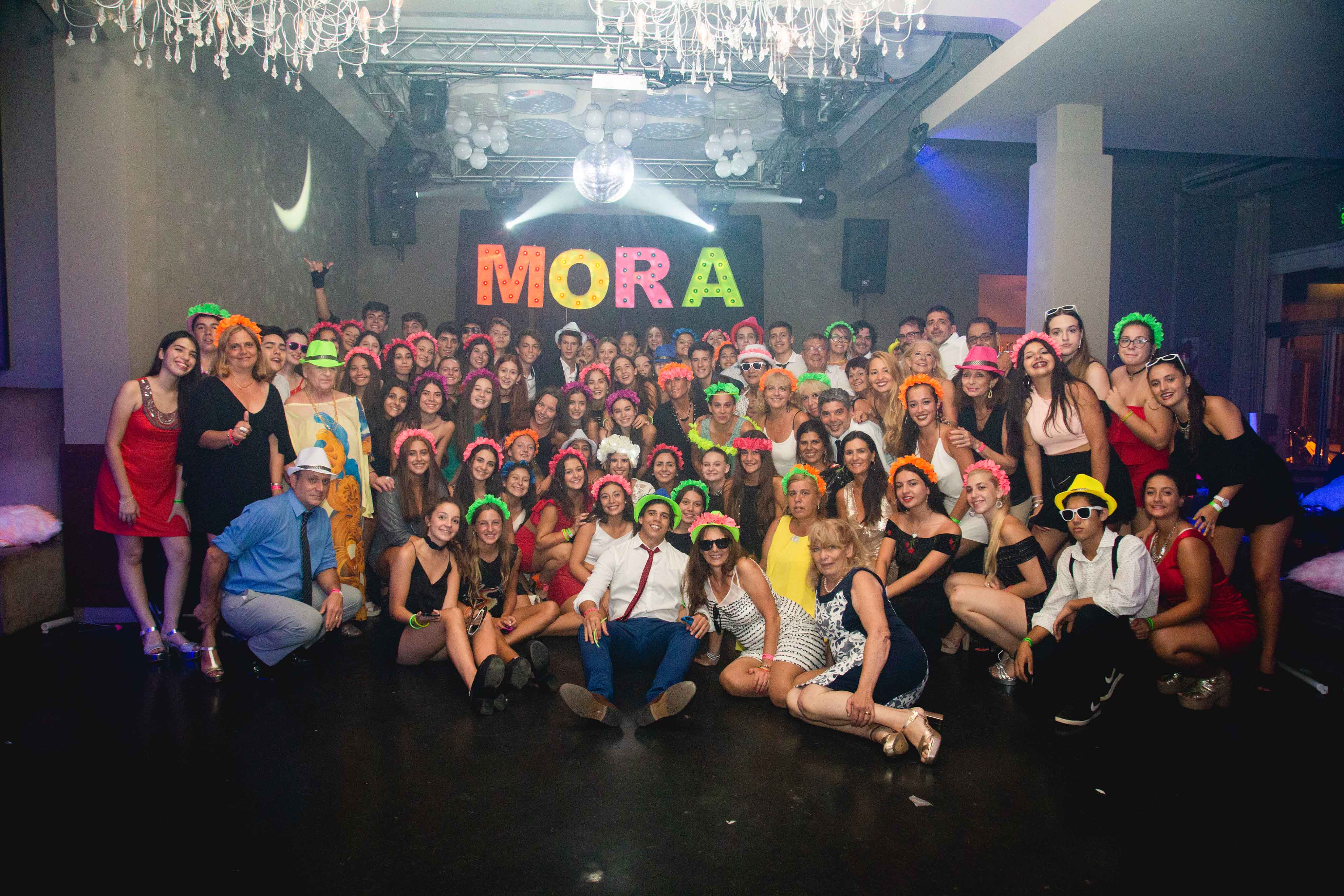 Fotos de la fiesta de XV de Mora en Rosario. Realizadas por Bucle Fotografias Flor Bosio y Caro Clerici