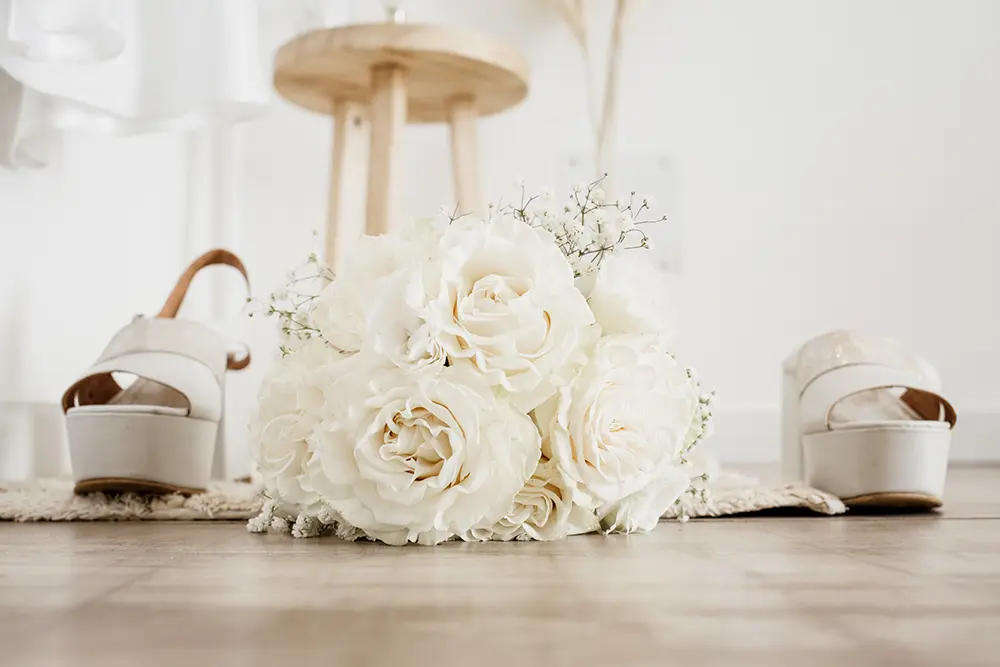 Ramo de novia y zapatos