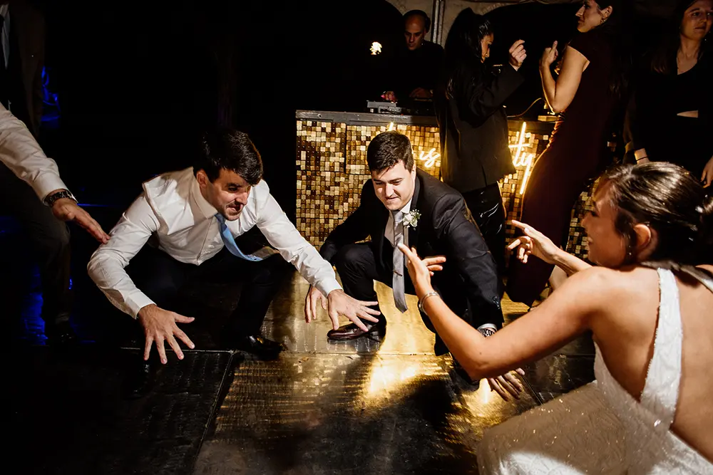 Novios bailando