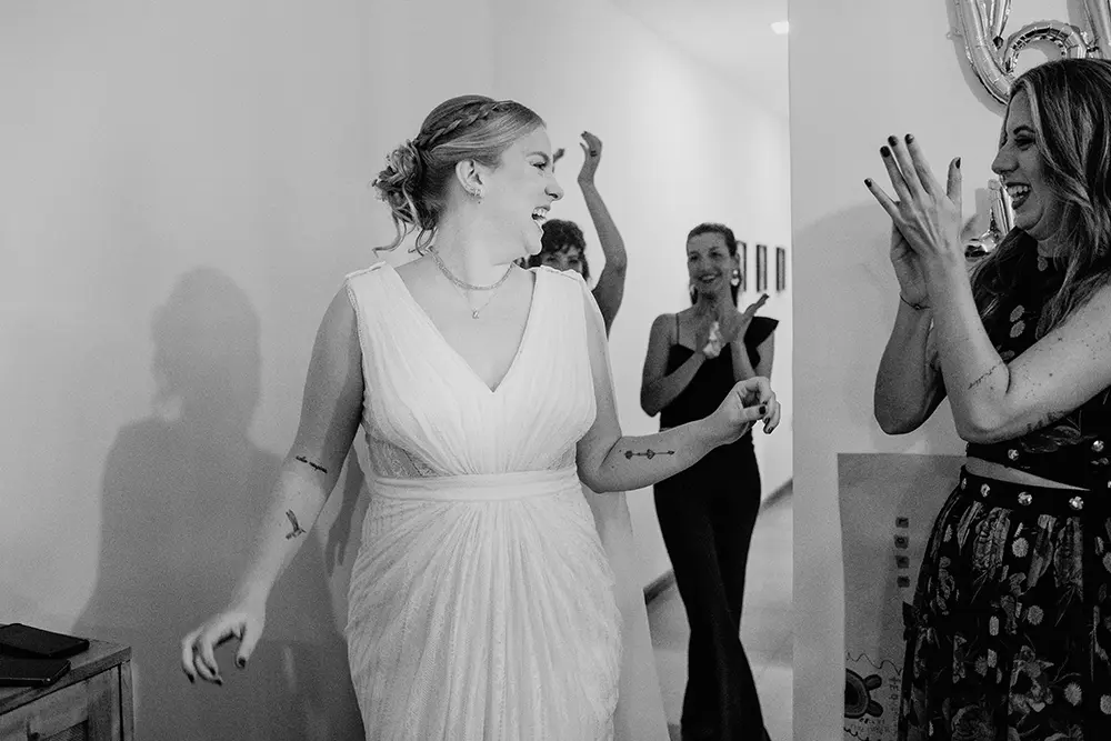 La novia emocionada al grito: Me casooo!