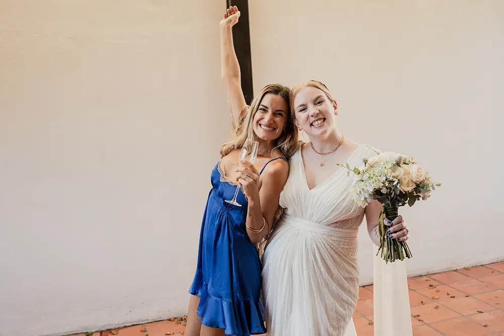 Amiga de la novia y la novia