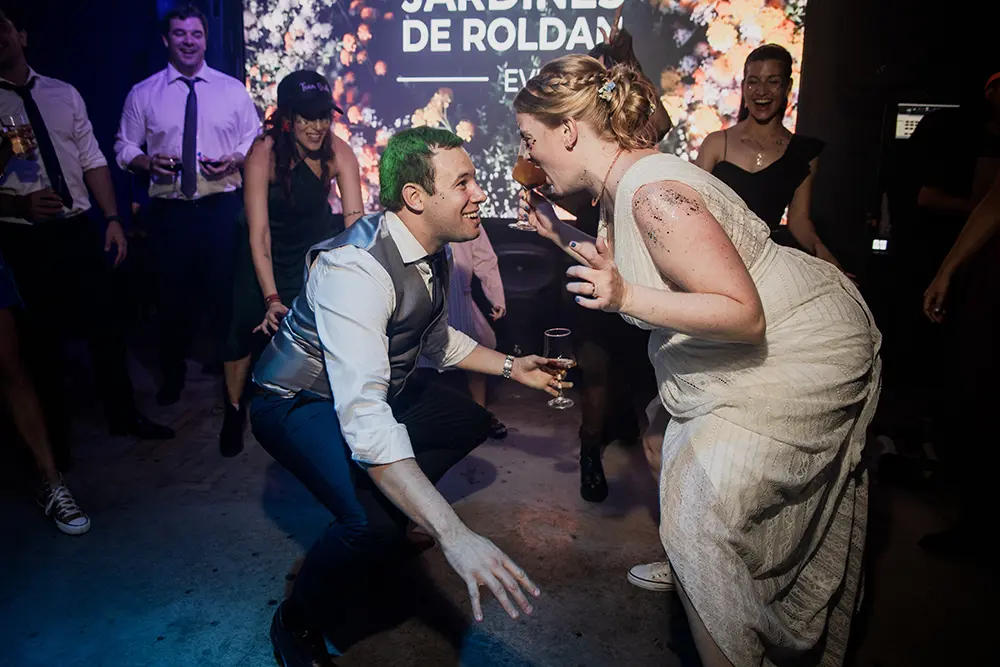 Novios bailando