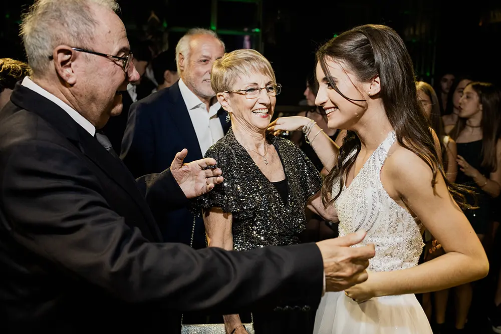 Abrazo del abuelo