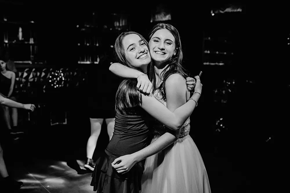 Retrato con amiga