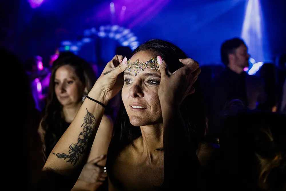 Las chicas de Glitexpirience pone glitter a Flavia